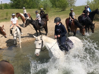1 hora de cavalo em Miribel