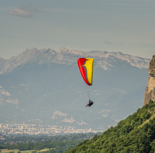  First flight in paragliding in Saint-Hilaire 