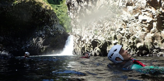 在 Rivière des Roches 享受放松和沉思的时刻 