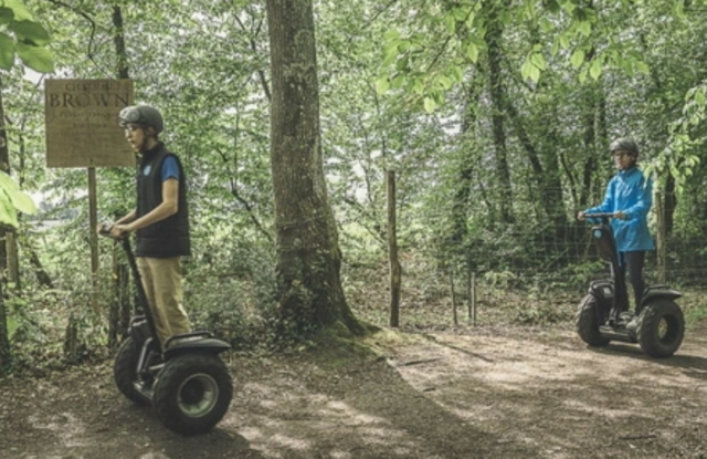  Disfrute de un paseo en segway combinando relajación y cultura 
