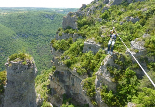  Tyrolean via ferrata allowing you to admire natural panoramas 
