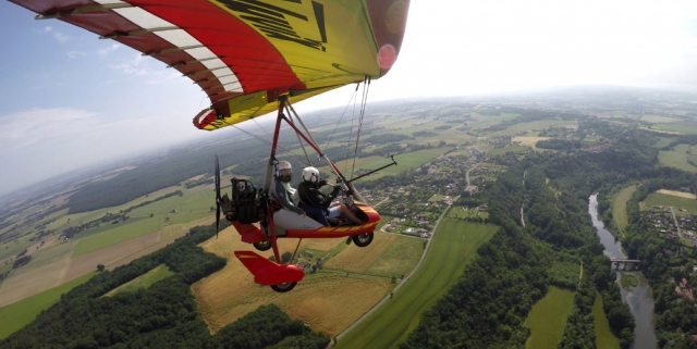  Primo volo in ULM basculante a Giroussens 