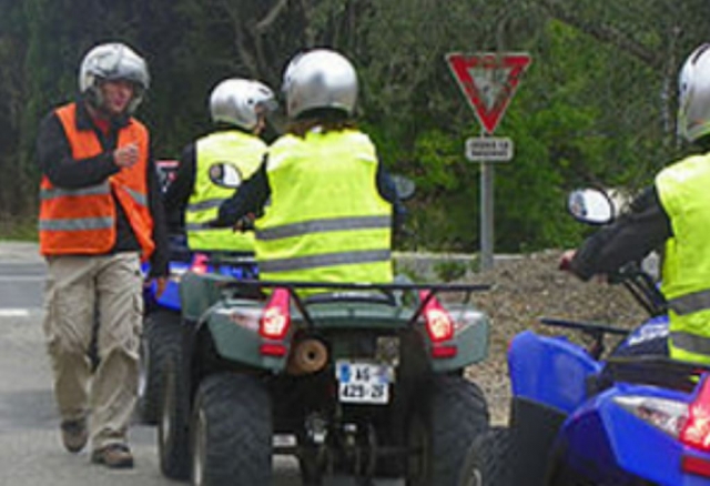 La vostra sessione in quad si svolgerà con un istruttore che vi guiderà durante tutta l'attività 