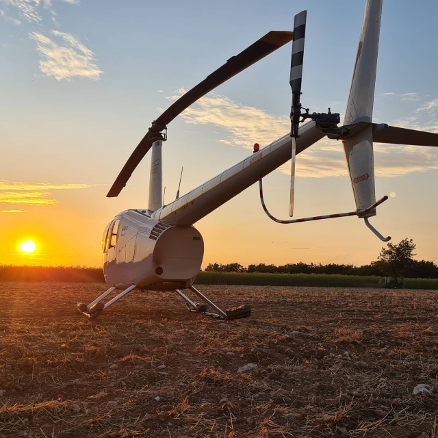  Unser Helikopter wartet auf Sie 
