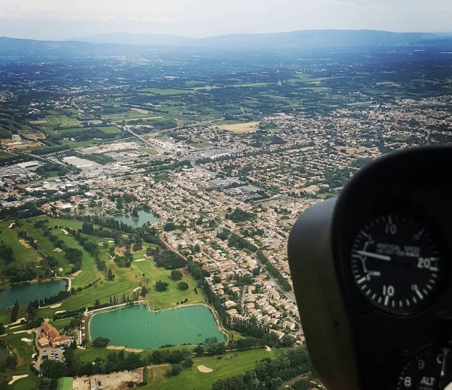  Flug über die herrlichen Landschaften von Vaucluse mit dem Helikopter 