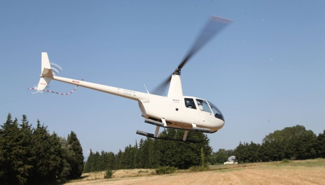  Besuchen Sie Gordes in R44 