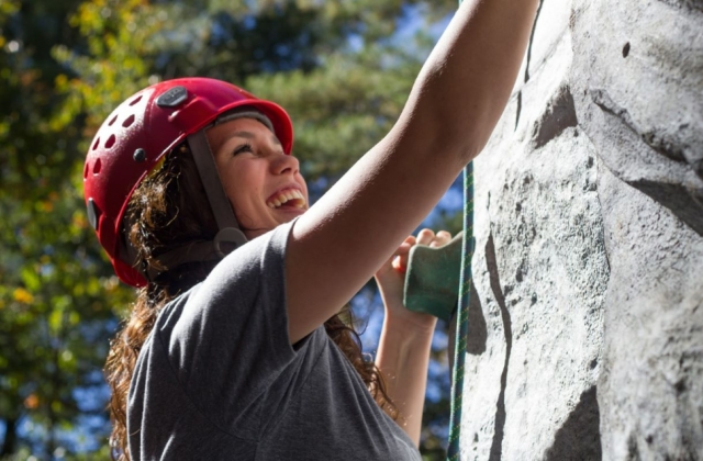 Discover the unique sensations of climbing 