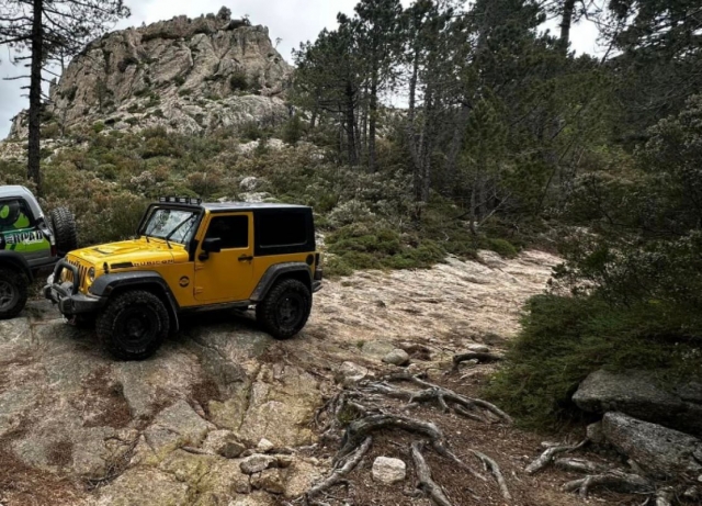Tourist route in 4x4 in Corsica