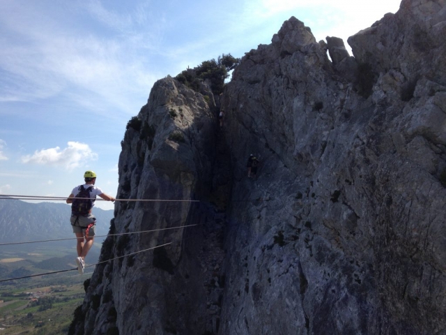  Noleggiamo attrezzatura da via ferrata per bambini e adulti 