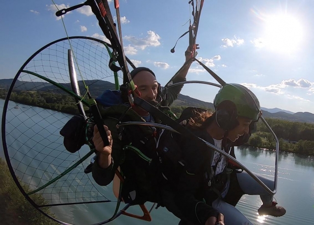 Volo in paramotore con istruttore professionista 