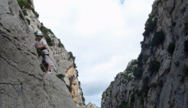 Enjoy high-end and comfortable equipment during your climbing session 