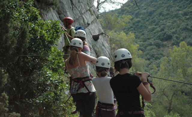 Nous proposons des parcours d'aventure pour petits et grands