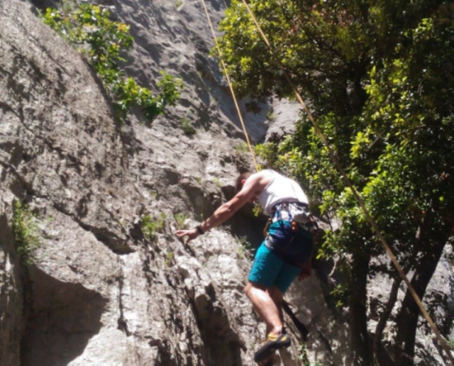 Moniteur de parcours d'aventure