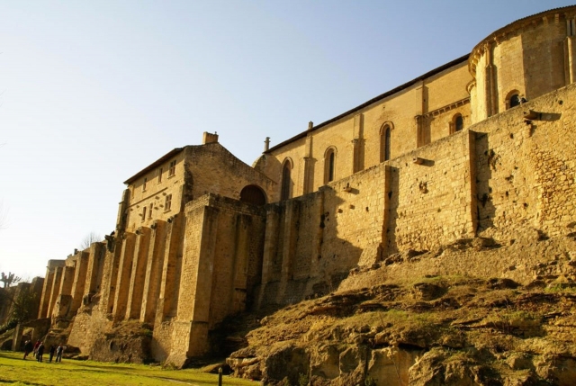 Les remparts de St Macaire