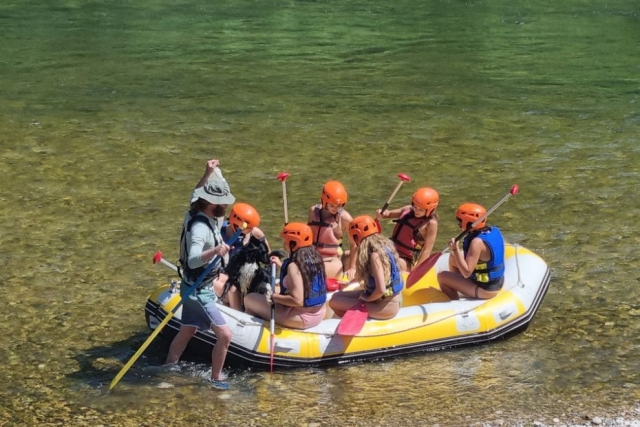Début de l'activité de rafting avec votre instructeur