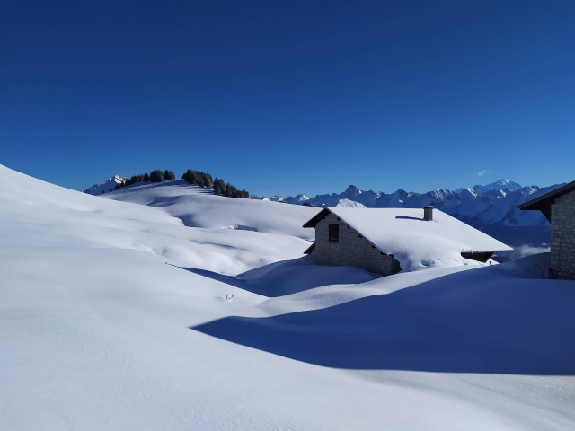  Have a breathtaking view of the landscape of the Alps of Haute-Savoie 