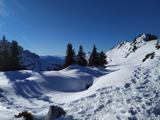  Experience a snowy adventure in the Alpes de la Haute-Savoie