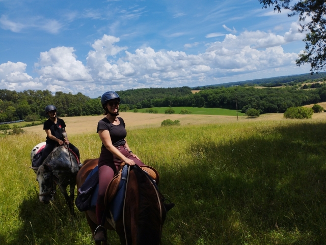  Durante una passeggiata nelle valli del Périgord 