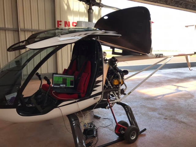  Ajustando el sistema del helicóptero