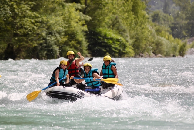  Lassen Sie sich vom Fluss in den Hautes-Pyrénées einlullen