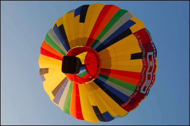  Una delle nostre mongolfiere vista dal basso