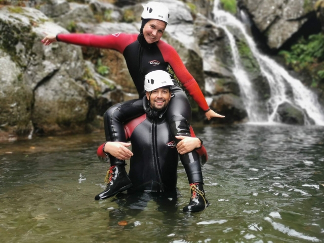  Explore the entire Borne canyon 