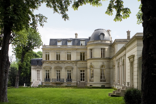  The private mansion in the 16th arrondissement 