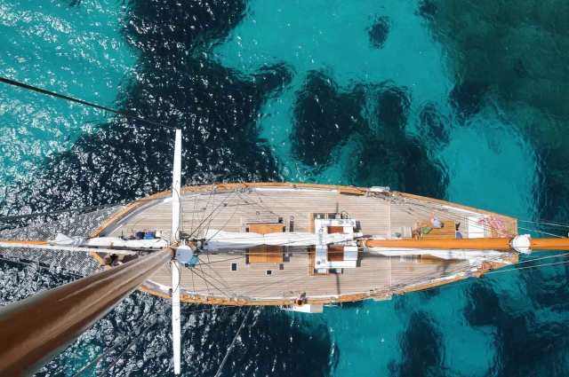  Discover the seabed