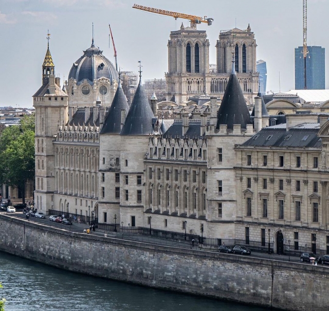 The banks of the Seine 