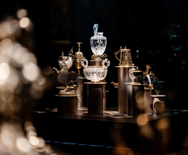  Be dazzled by the objects on display 