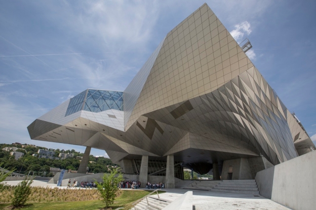 Acesso a museus e exposições 