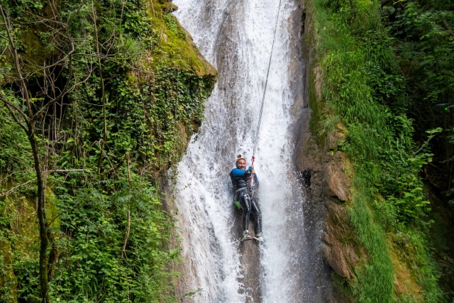 Scopri la grande cascata di Salles-La-Source 