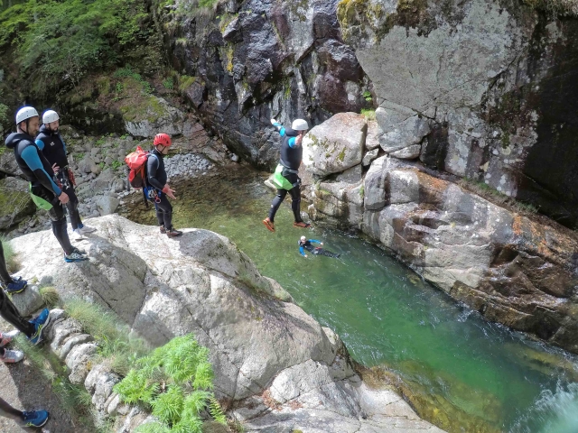  Cross the limpid waters in Lozère 
