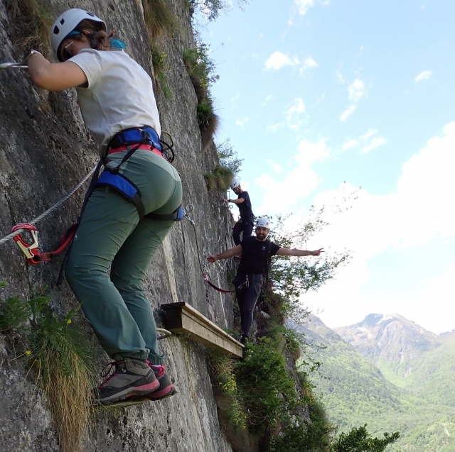  meio dia de Via Ferrata em Ariège 