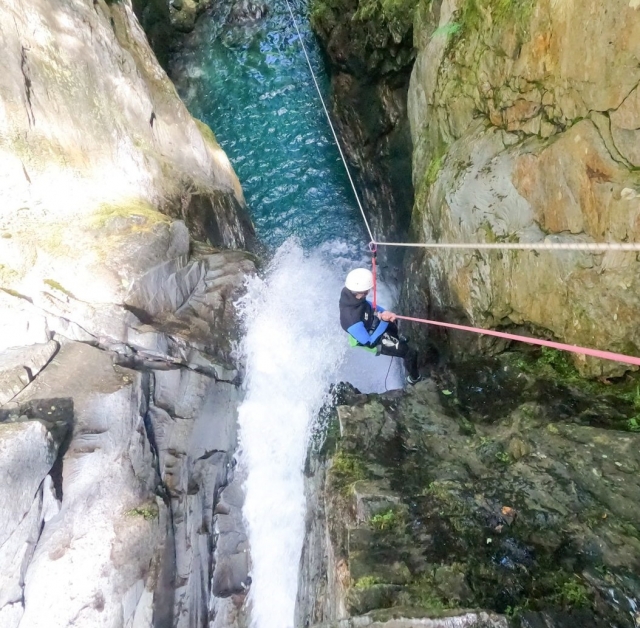  Reminders and Tyrolean at the Canyon of Marc -9999- Playful Canyoning Canyoning for the whole family 