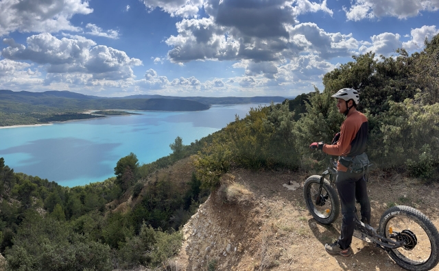  Disfrute de una caminata de scooter en Provenza 