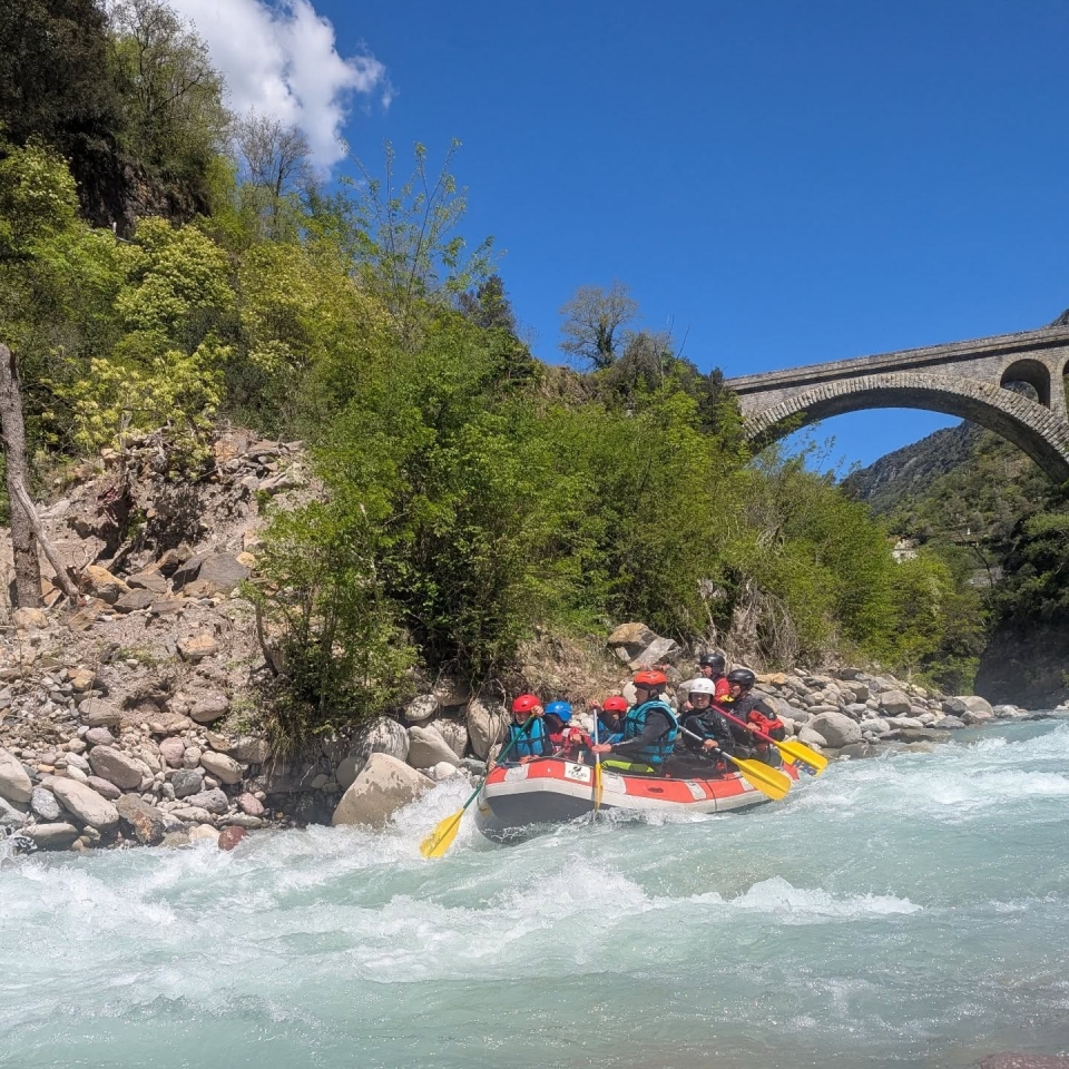 Un'attività da svolgere in un team -99- PROGETTA