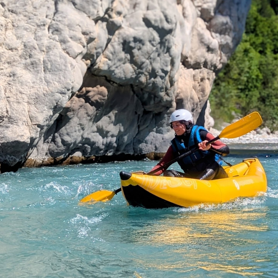  Navigation in kayak-raft near