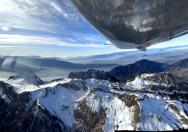  fly over Savoie and its snow-capped landscapes 