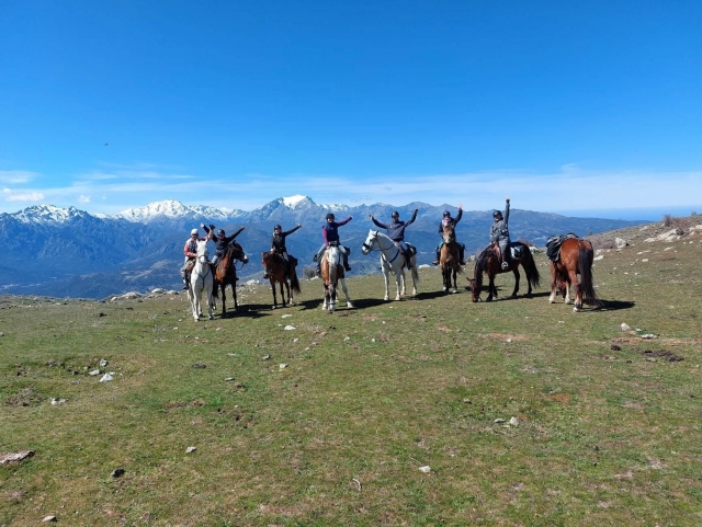  Passeios a cavalo na Córsega