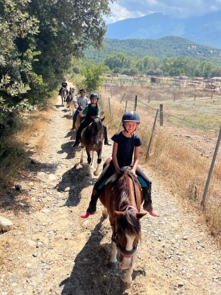 Balade à poney long des rives du Tavignanu 30 min