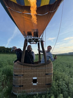 Voo de balão de ar quente nas vinhas do Beaujolais - 1 hora criança