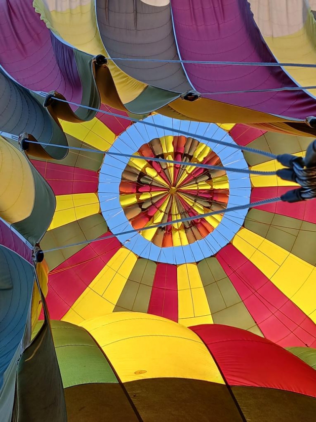  Inflação de balão de ar quente em Beaujolais 