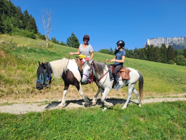  Circuito ecuestre al pie del Mont Granier 