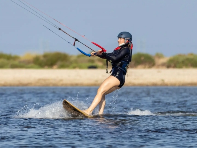  Kitesurfing initiation course in La Palme 
