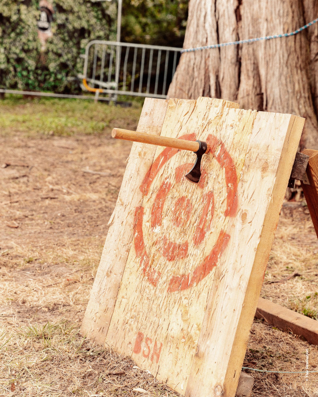  An ax stuck in the target 
