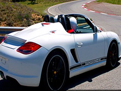 Porsche Boxster Spyder conduciendo en Argeliers 3 vueltas