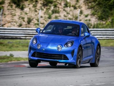 Driving course Alpine A110 Circuit d'Ecuyers