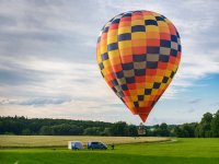  Take-off of the hot air balloon towards Dombes 